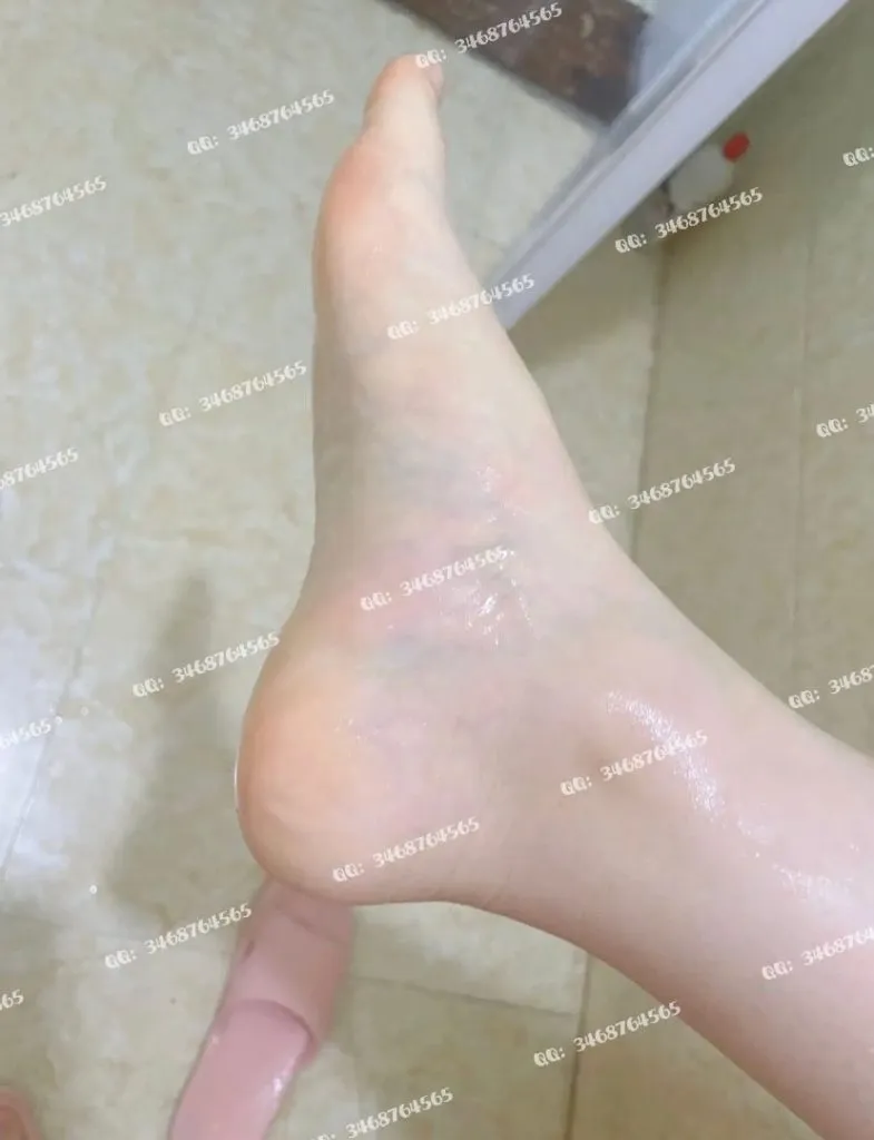 图片[1] - 性烈强势妹子一枚 出自己贴身的小宝贝 可以定制各种重口 - 基地