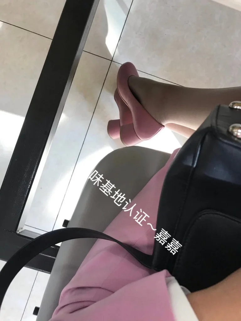 图片[5] - 吉祥航空 奶航嘉嘉 有门50 也是抖音万粉博主，不定时开播 - 基地