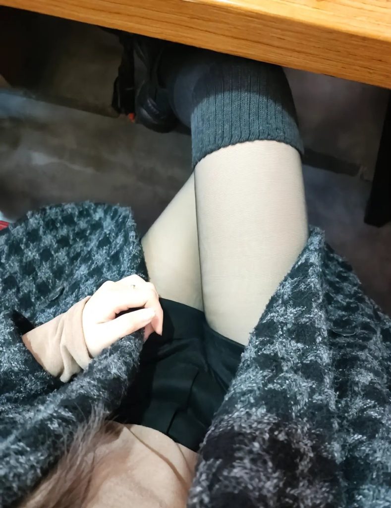 图片[2] - 04年的在读小姐姐有点社恐找不到别的兼职 - 基地